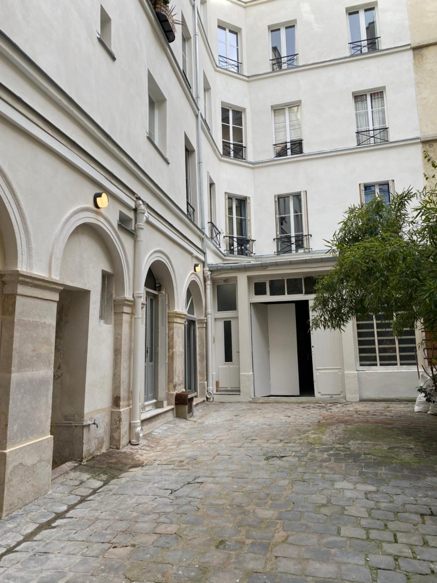 Studio Au Coeur De Paris Apartment Luaran gambar